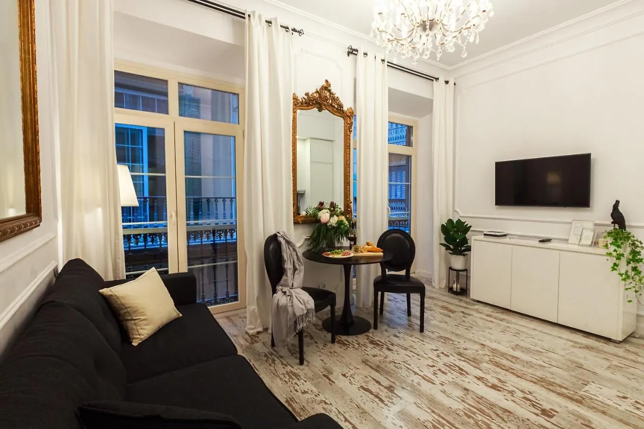Apartment La Luna Suite In Old Town Of Malaga